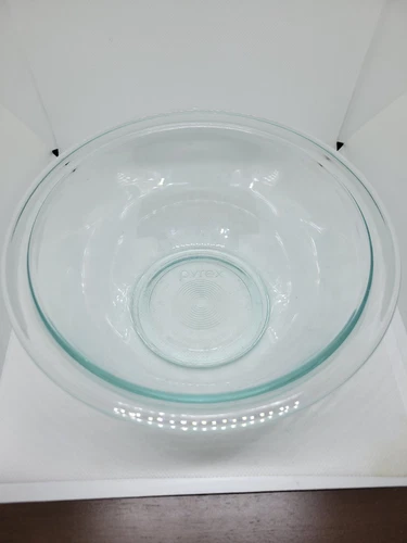 Pyrex 1 Quart Clear Glass Bowl