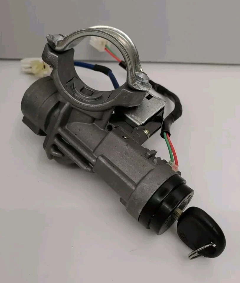 2011-2013 Kia Sorento IGNITION SWITCH WITH KEY, COLUMN TRIM SHRAUD, DOOR LOCK - Image 3 of 4