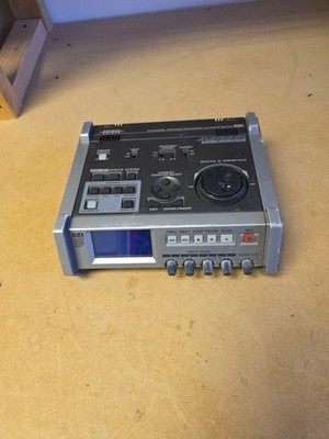 Roland Edirol R-4 4-Kanal tragbarer Recorder und Wave Editor - 100% ungetestet. 