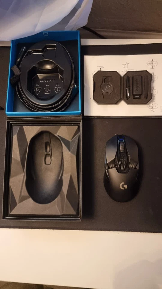 Logitech G903 Lightspeed Optische Funk-Gaming-Maus - Schwarz (910-005672)