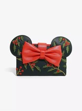 NWT Loungefly Disney Minnie Mouse Holiday Holly Zip Wallet