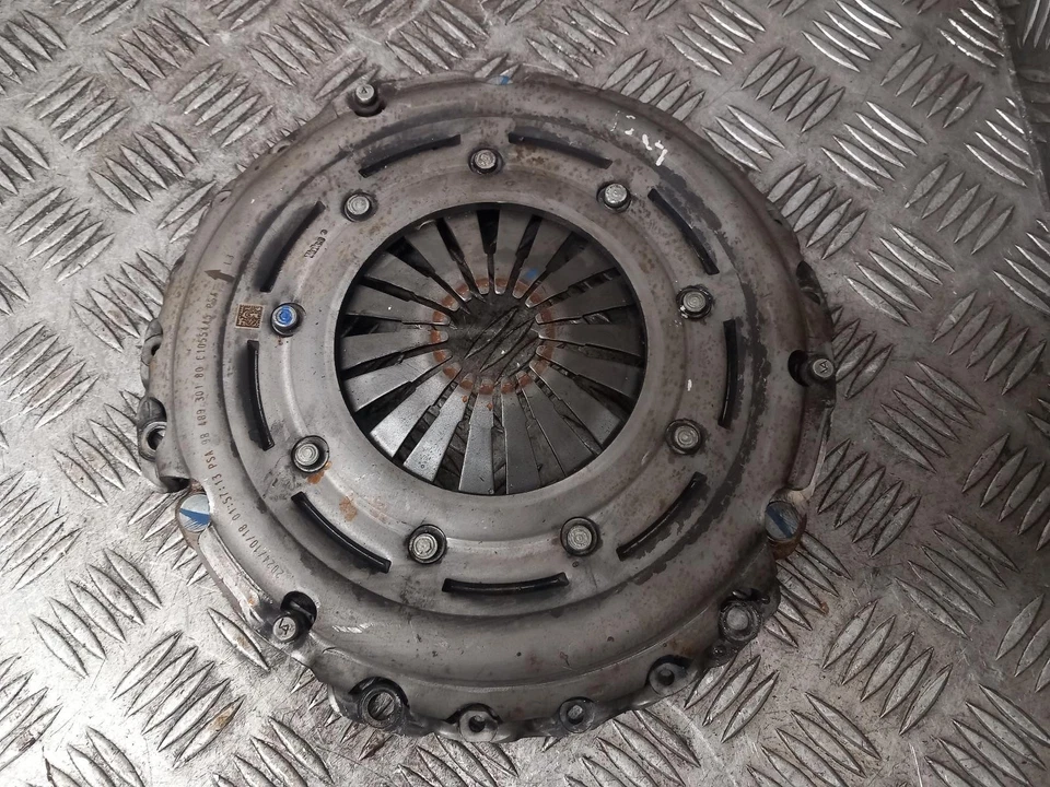 Peugeot 208 Mk1 Flywheel 6 Speed Manual 1.2L Petrol 9848930180 2019 - Image 4 of 4