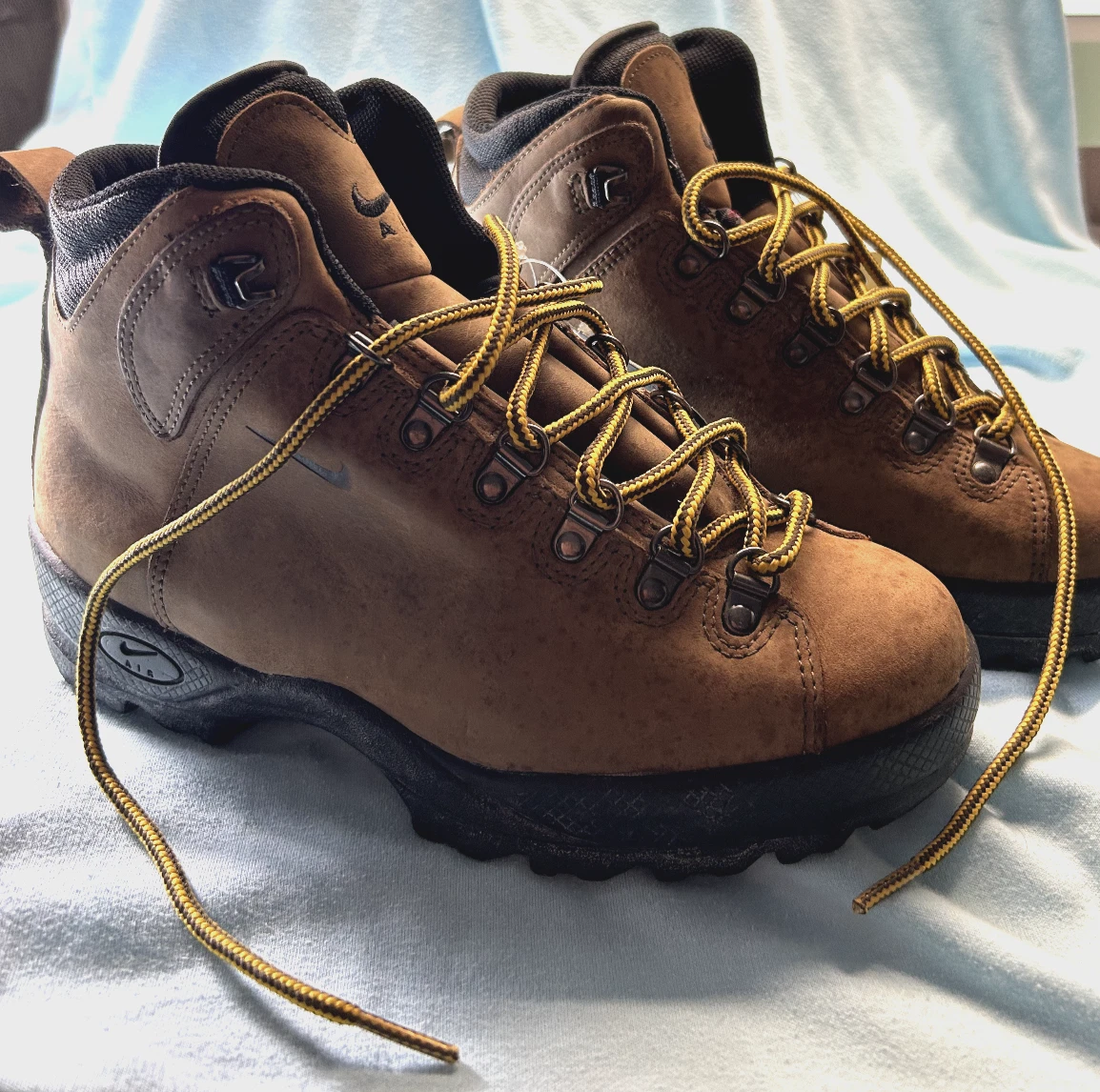 Nike Acg Women Boots In Women display picture 1