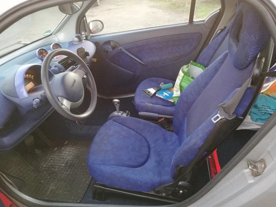 Smart 450 mit TÜV defekt  für Ersatzteile oder zum herrichten - Bild 3 von 3