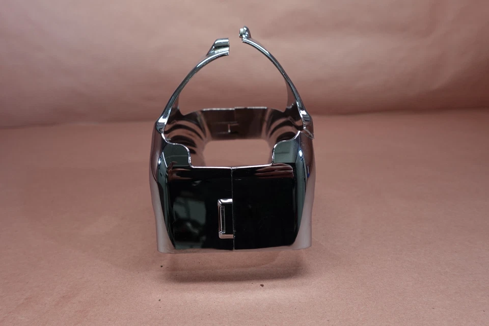 Yamaha VStar V Star 950 XVS950 2009-2017 cubierta de cuello contorno cromado - agrietada Foto 4 de 4