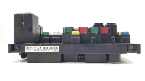 15 - 20 SUBARU WRX 2.0L ENGINE BAY FUSE JUNCTION RELAY BOX BLOCK 82241VA031 - Picture 3 of 7