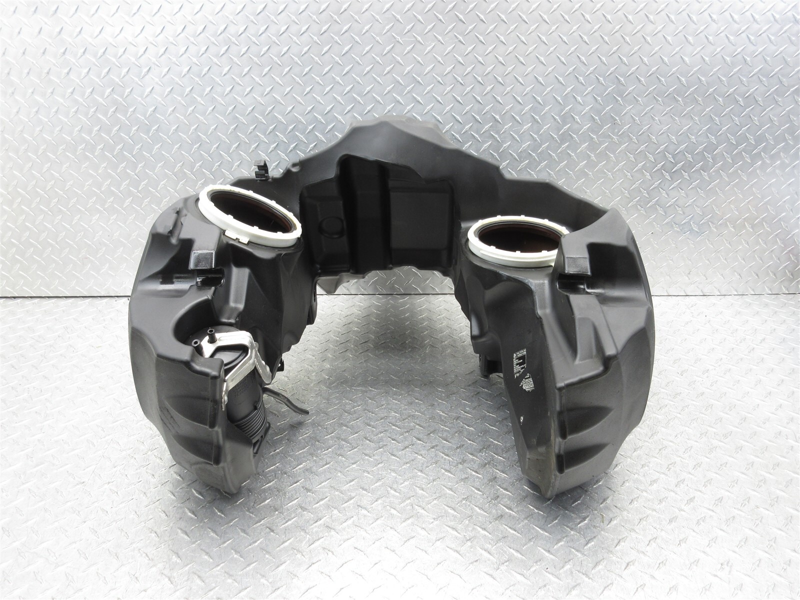 2011 BMW R1200gs Adventure Gas Fuel Petrol Tank 16117724855 for ルイヴィトン モノグラムのメガネケース