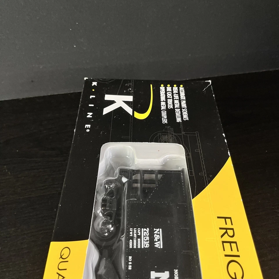 K-LINE – K725-1811 N&W Operating Coal Car with Hopper Coal Load - Image 3 of 4