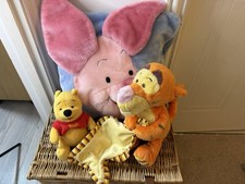 Winnie the Pooh 90s 2000s soft toy bundle Piglet cushion Tigger comforter
