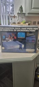 Nintendo NES Entertainment System Game Console Control Deck Boxed. Super Mario