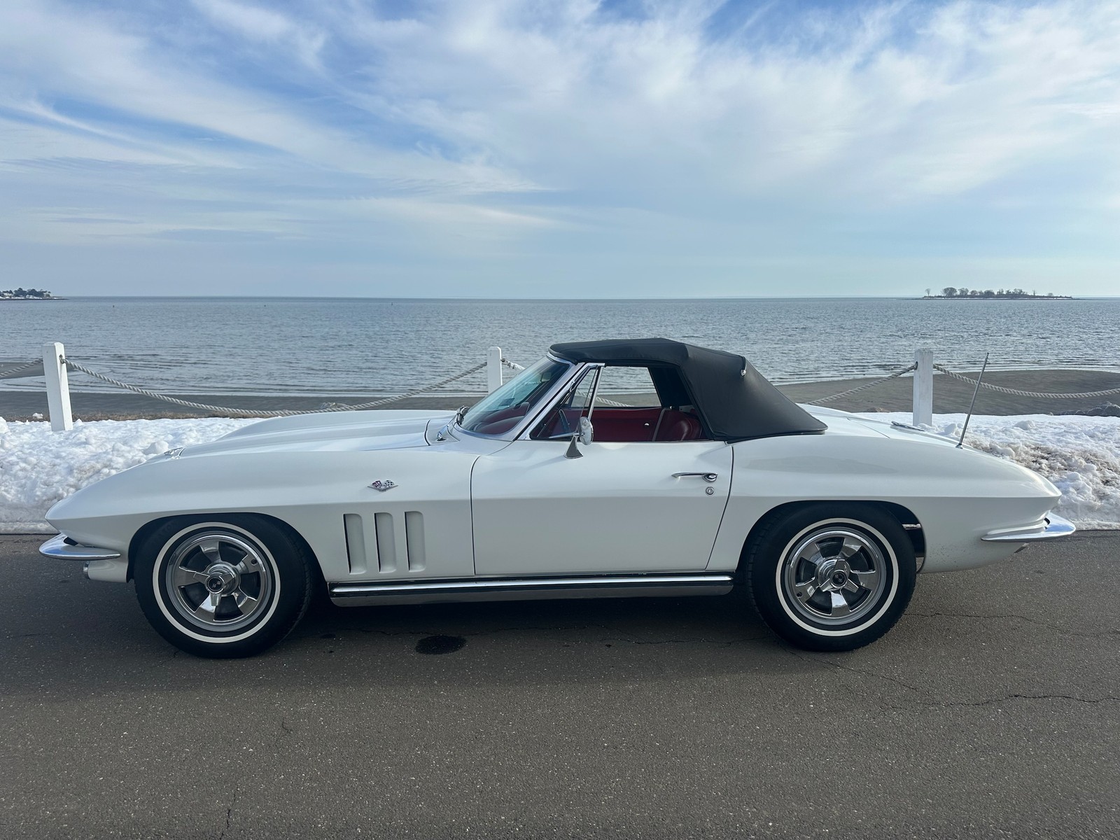 1965 White Chevrolet Corvette   | C2 Corvette Photo 2