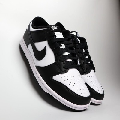 靴 NIKE SB DUNK LOW white/black Nike SB Dunk Low White Black Men's - HF3704-100 - US