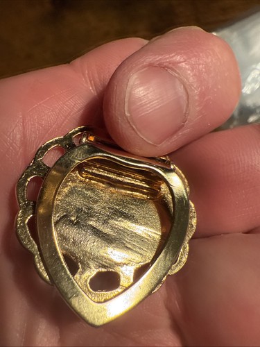 IRLANDA, Irlandese CLADDAGH SCIARPA CLIP Amore Amicizia Lealtà Cuore Mani Corona - Foto 4 di 14