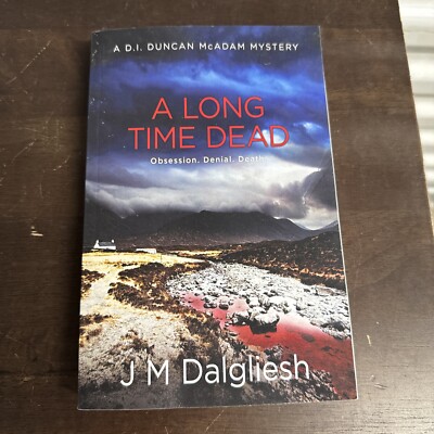 A Long Time Dead: A D.I. Duncan McAdam Mystery (The Misty Isle)