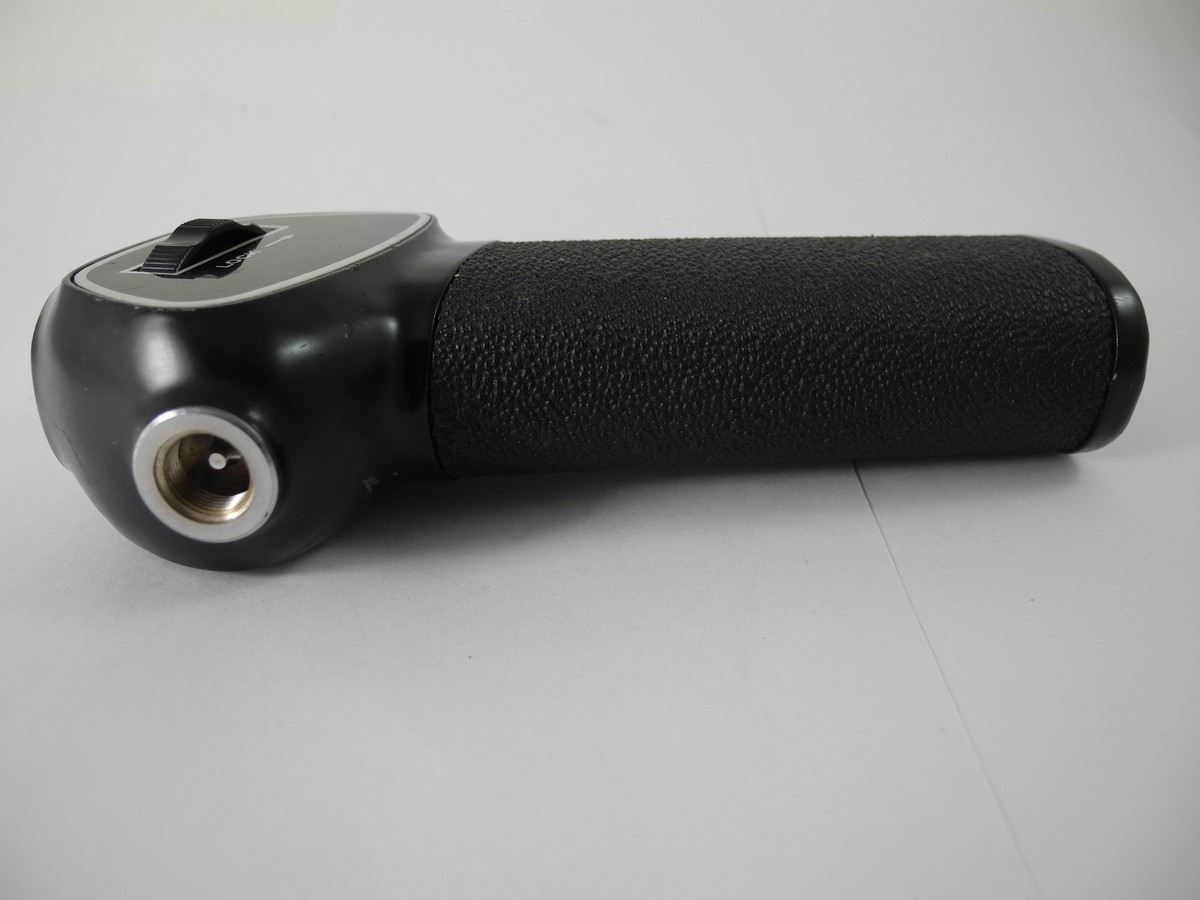 Poignée Nikon Pistol Grip Model 2 - Occasion - Très Bon état