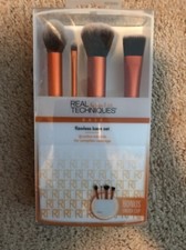 Real Techniques Brush Set Flawless Base Set with bonus brush cup FREE SHIPPING