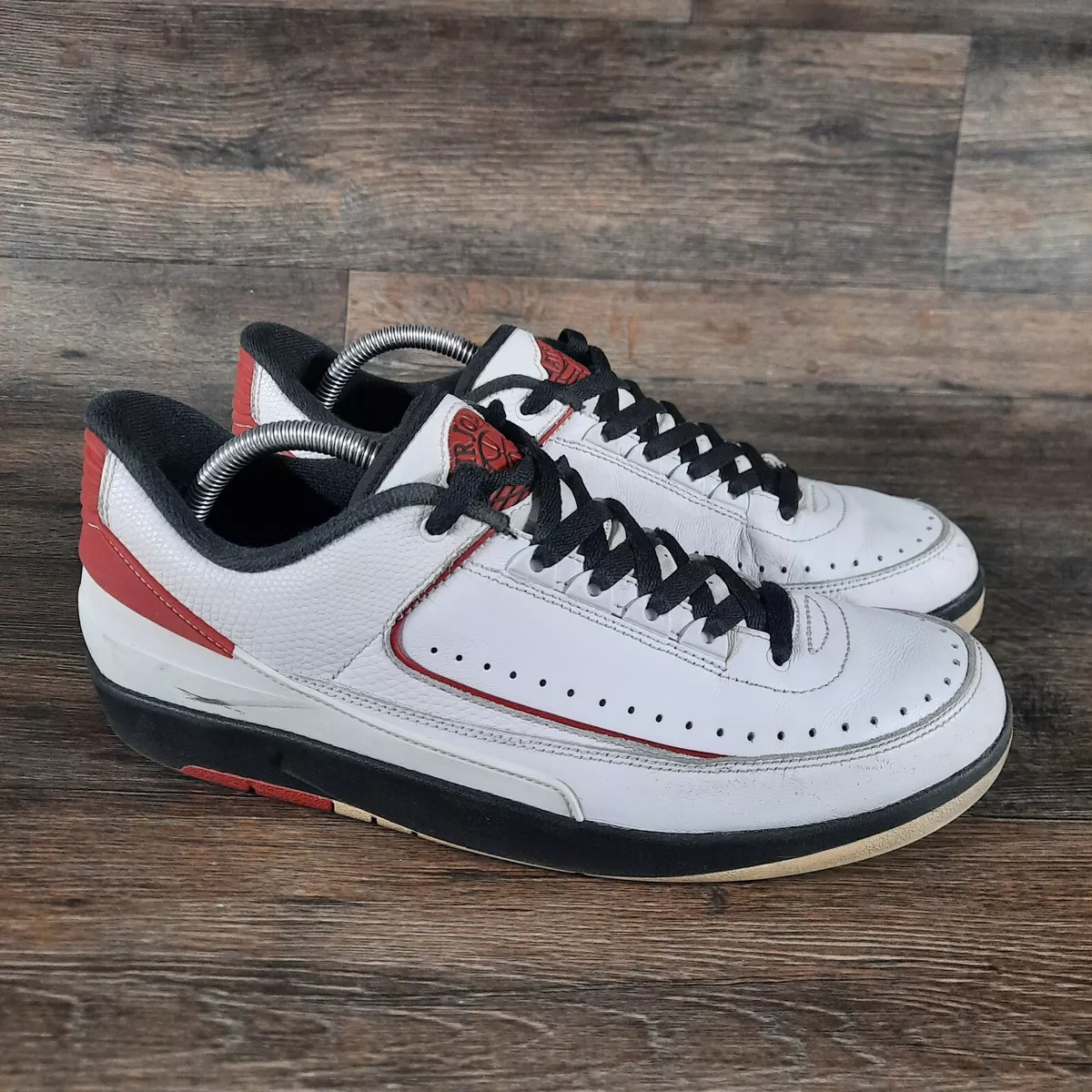 Nike Air Jordan 2 Retro Low Chicago 2016 Mens 10.5 White Red Black