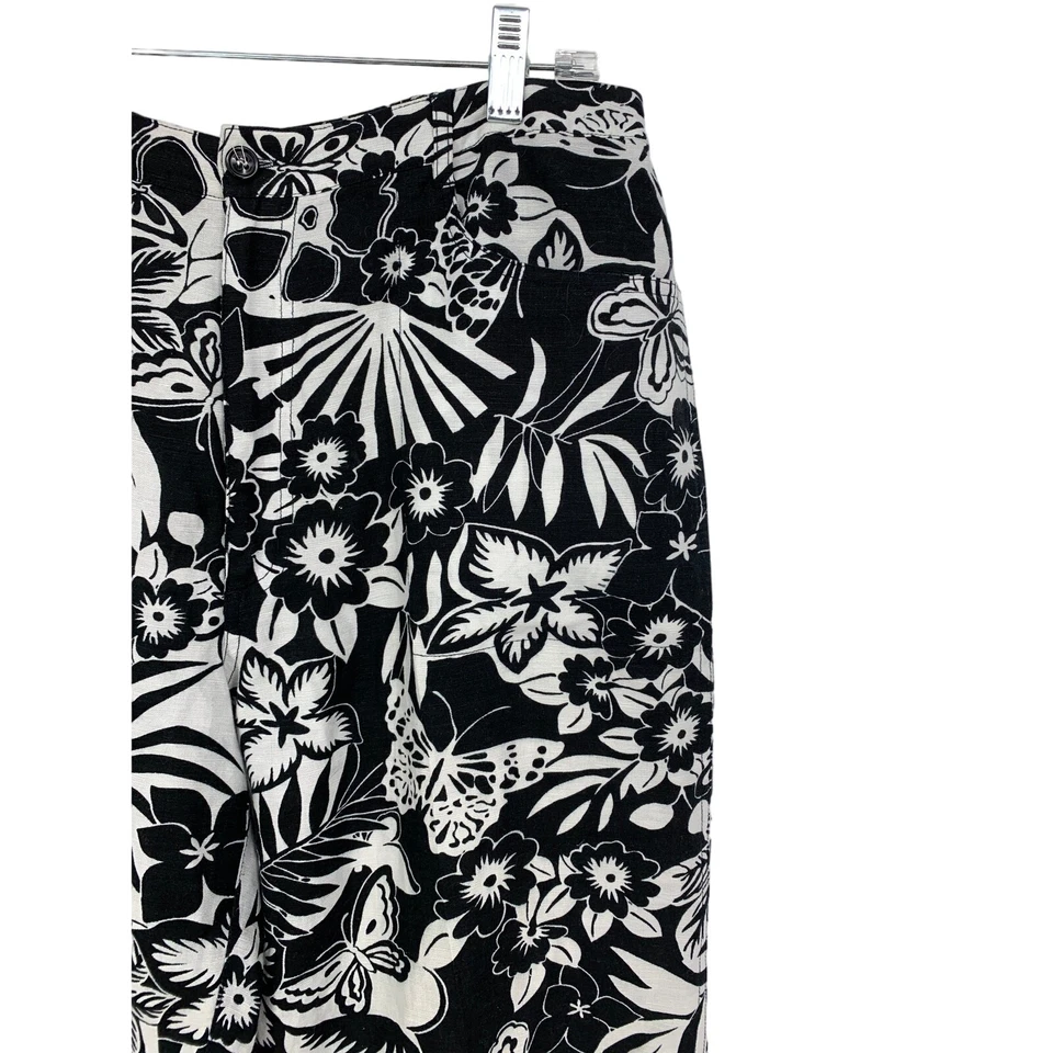 Pantalón corto Chico's para mujer talla 2 EE. UU. L mezcla de lino negro blanco estampado floral *DEFECTUOSO Foto 2 de 4