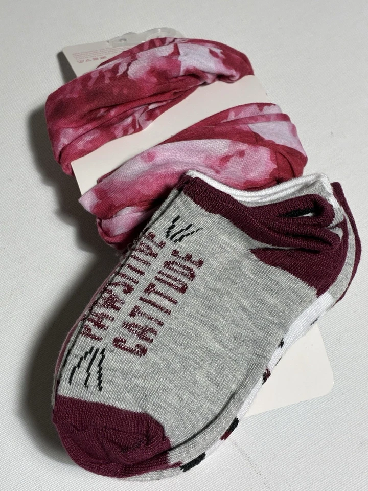 P.S. Aeropostale 10 pares de calcetines para niñas No Show S (4-6,5) y Scrunchie Cat con temática Foto 2 de 4