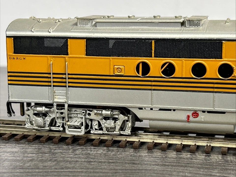 Overland Models HO Brass OMI-5220 FT ‘B’ Locomotive D&RGW *Custom Painted/TLC - Image 3 of 4