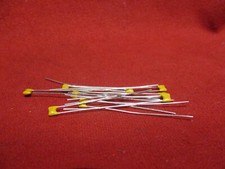 SR151A330JAR AVX MLCC Cable 100V 33pF 5% C0G Cantidad de 9