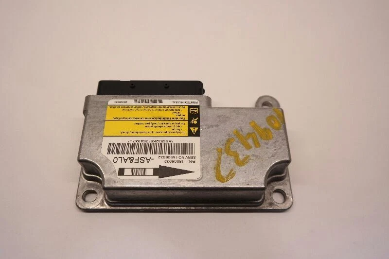 05 06 GMC ENVIY ECM MÓDULO DE CONTROL 15906932 DEBAJO CONSOLA OEM Foto 4 de 4