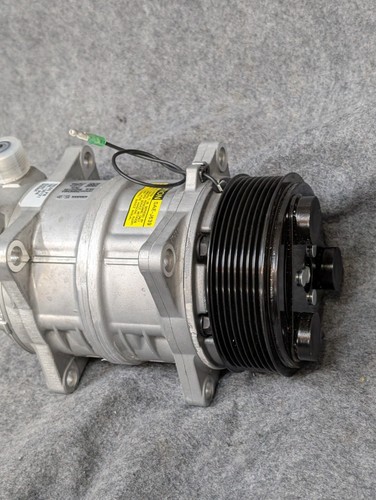 AC Compressor OEM Valeo TM15 fits OE# 10045121 10355121 134-530846 - Picture 10 of 18