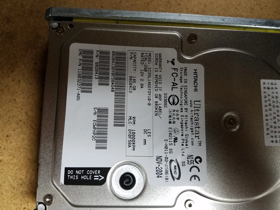 EMC Clariion 146GB 10K Fiber Channel Hard Drive 005048632 CX-2G10-14 005048255 - Image 3 of 3