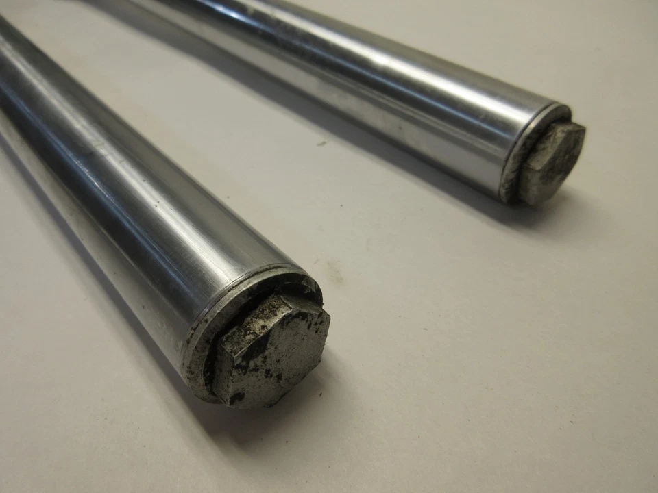 1972 OSSA MAR250 MAR 250 FRONT WHEEL FORKS 35MM - Image 2 of 4