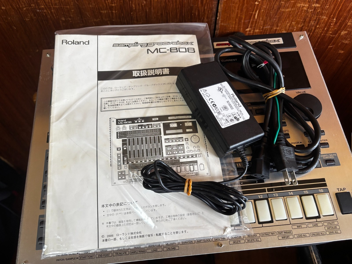 Roland MC-808 Sampling Groovebox w/ bag, power supply SIMM | eBay