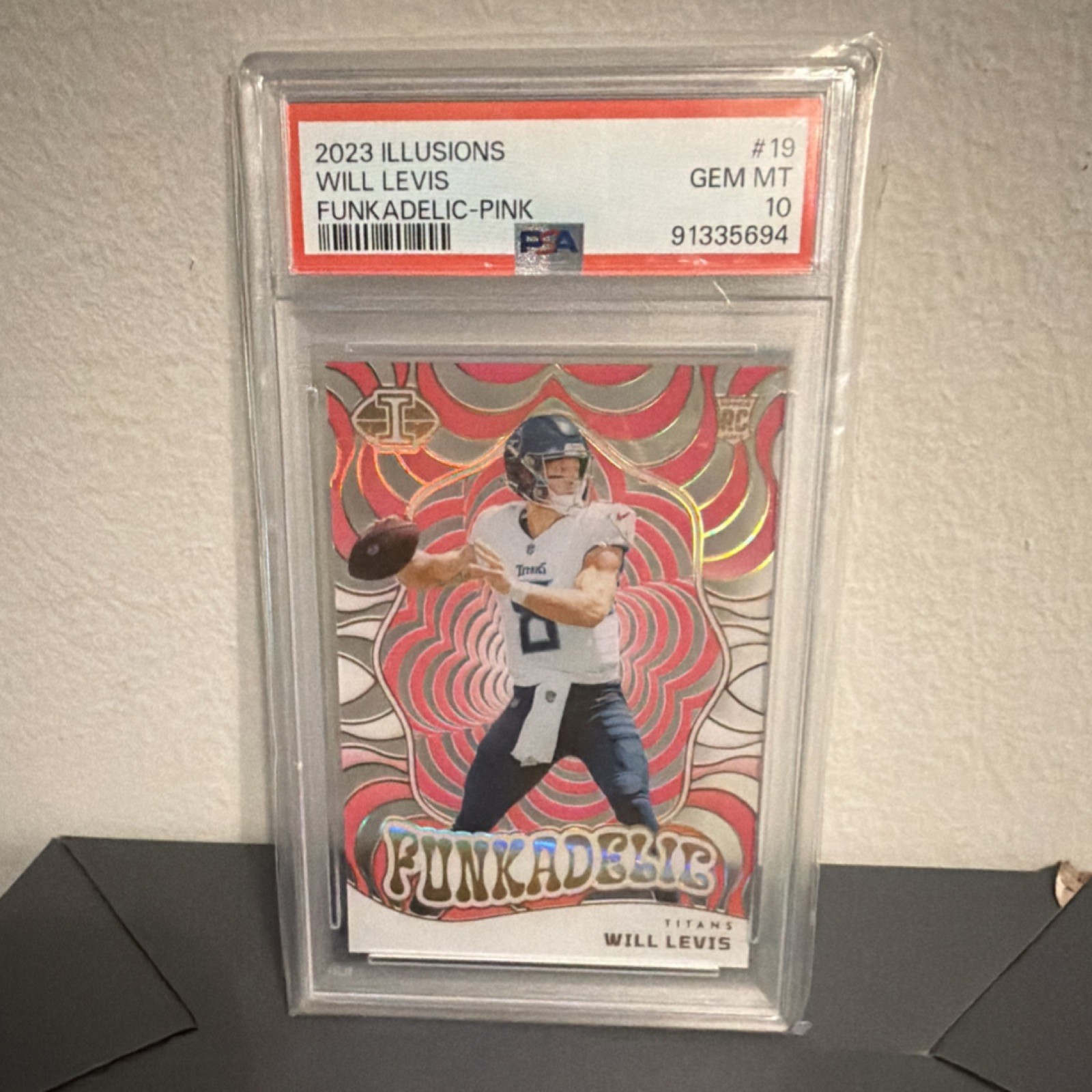 2023 Panini Illusions Will Levis Funkadelic-Pink #19 Rookie /399 PSA 10