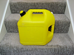 Blitz 5 Gallon Yellow Plastic Diesel Can #50851