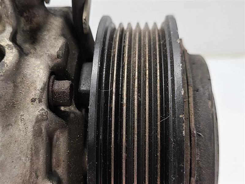 2013-2020 BUICK ENCLAVE 3.6L AC Compressor 13-20 84338709 - Image 4 of 4