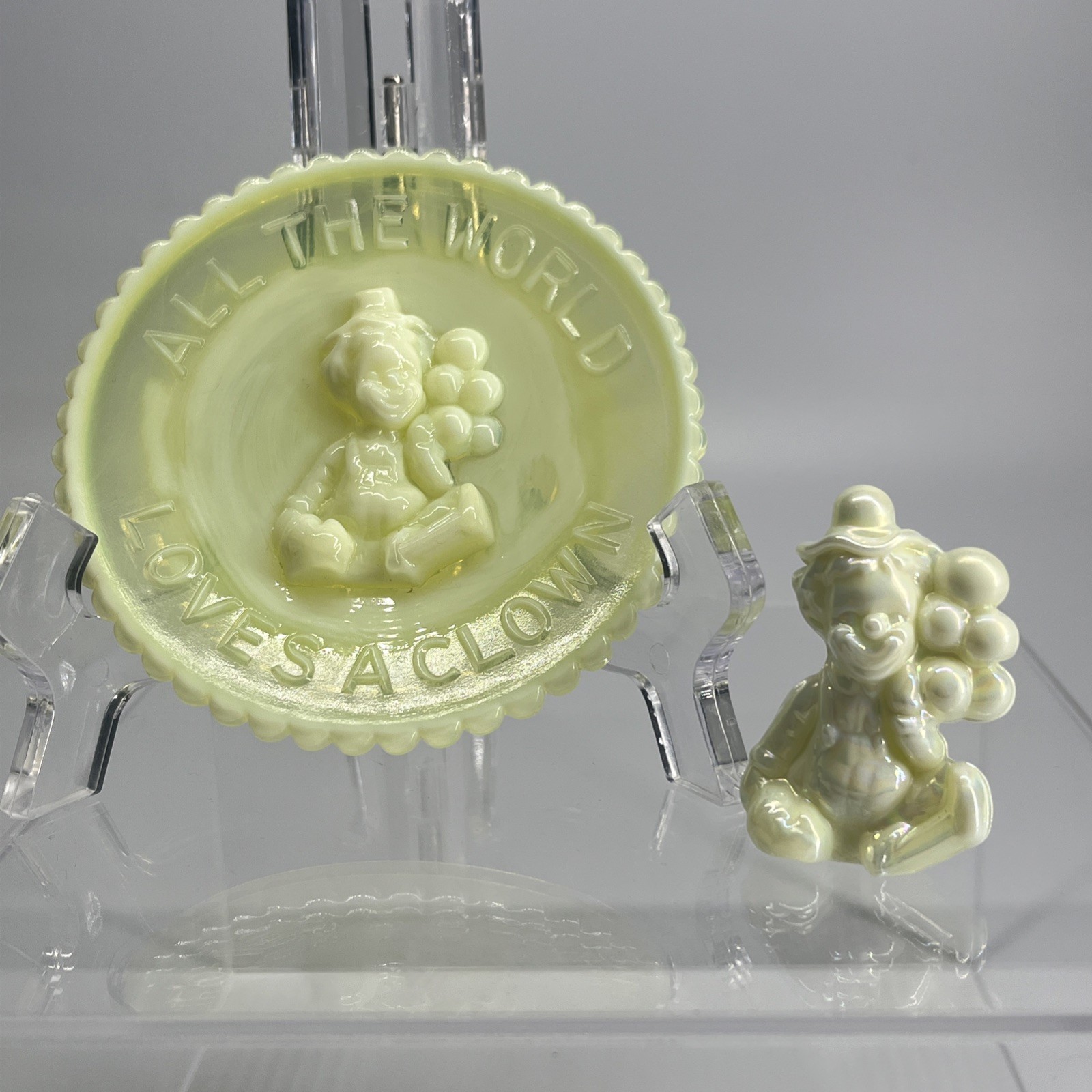 2pcs - Mosser Pee Wee Clown Figurine 2" + Clown Plate 3.5" Vaseline Opalescent