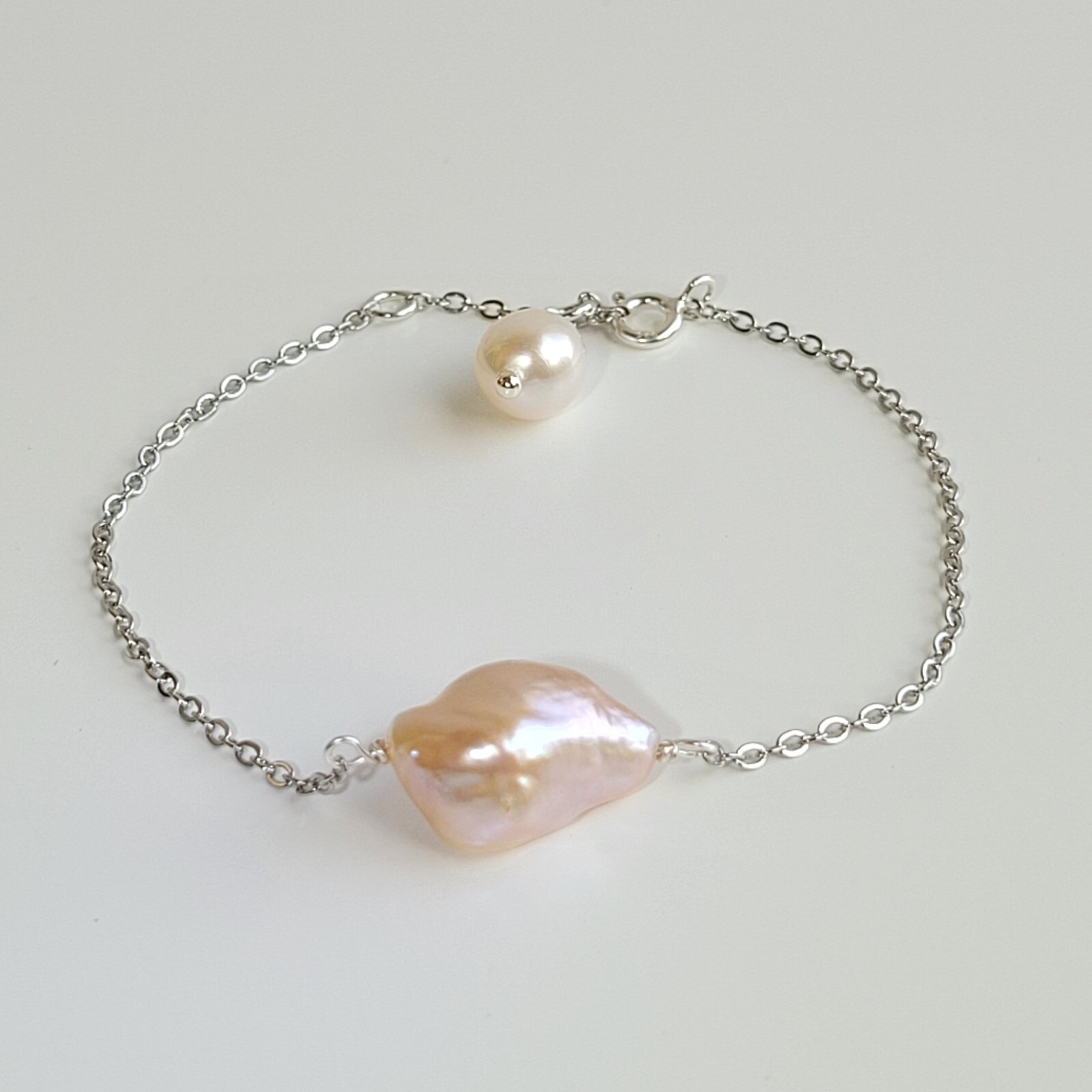 Bracelet en argent anti-allergique avec perles de culture baroques solides