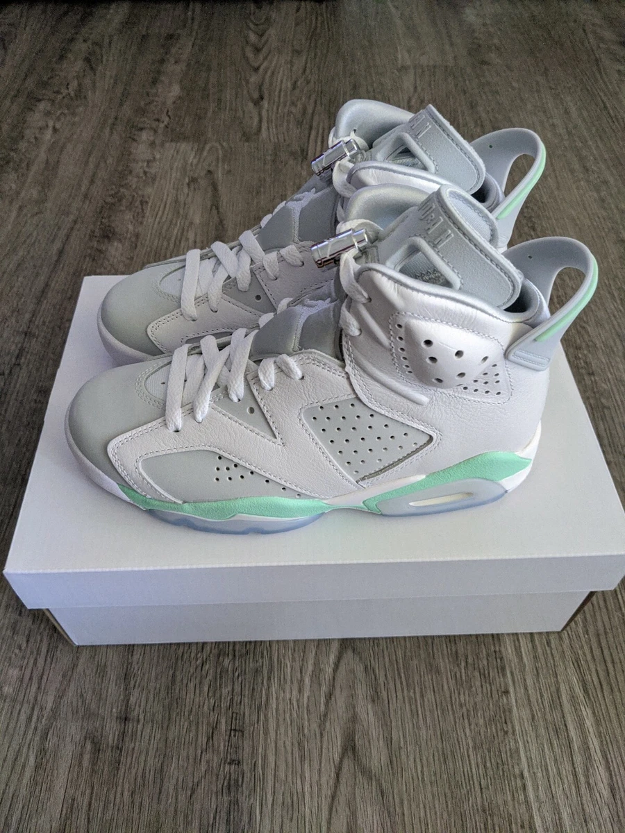 mint retro jordans