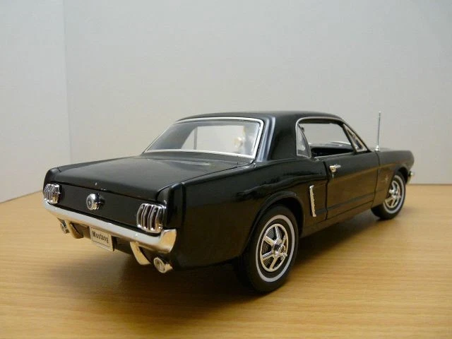 FORD MUSTANG coupe HARD TOP noir 1/18 1964 1/2 - Immagine 2 di 4