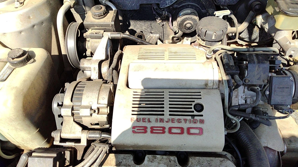 1988 1989 1990 Olds 88 Intake Manifold Oem 3.8l 12353741 - Image 2 of 4