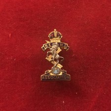 (REME) Association gold gilt and enamel sweetheart brooch