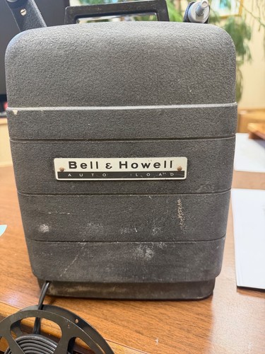 🇺🇸Proiettore pellicola vintage Bell & Howell modello 256 carico automatico 8 mm - Foto 2 di 2