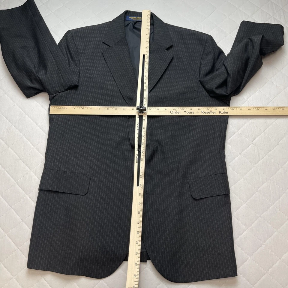 Brooks Brothers Suit Mens *44R Gray Pinstripe Two Piece Blazer Pants 30 Inseam - Image 3 of 4