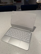 Apple A2975 MWR03LL/A Magic Keyboard for iPad Pro 11" M4/M5 White