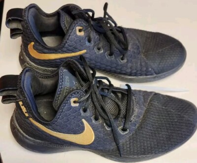 NIKE Lebron Witness 3 Basketball Shoes Mens Size 8 Black