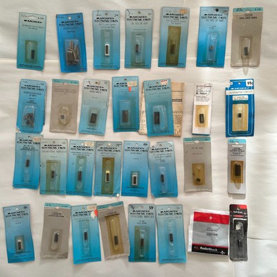Lot of 30 Vintage ARCHER and RADIO SHACK Electronic Parts IC Chips AMPS   NIB