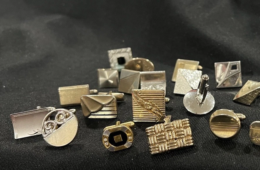 Lote individual de gemelos vintage - estilos y borras mixtos - reventa de artesanías de reparación Foto 3 de 4