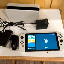 Imagen de Nintendo Switch OLED Model Console White/Black w/ Dock AC Adapter Wi-Fi USB-C