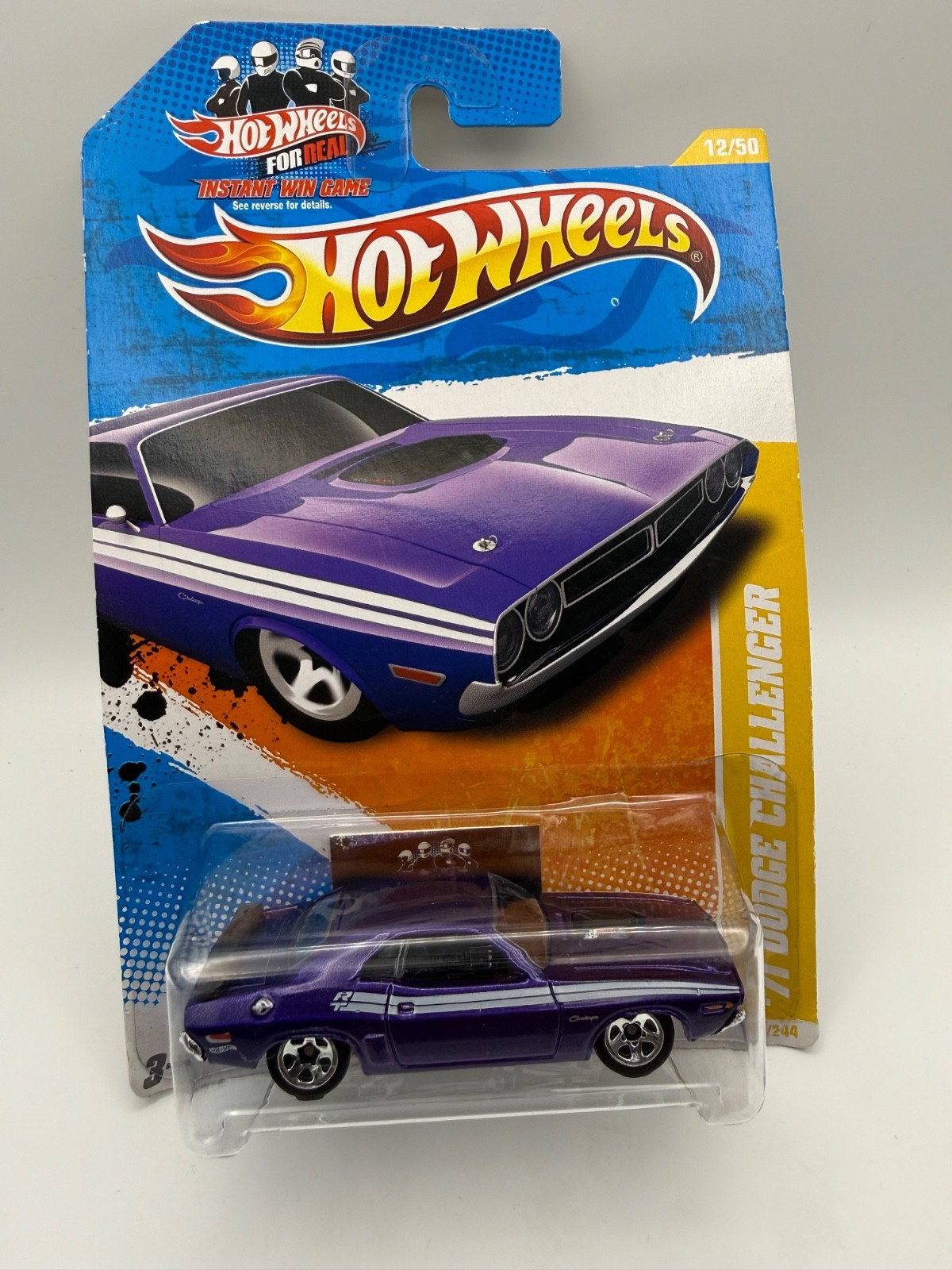 Hot Wheels 2011 New Models 12/50  '71 Dodge Challenger Purple