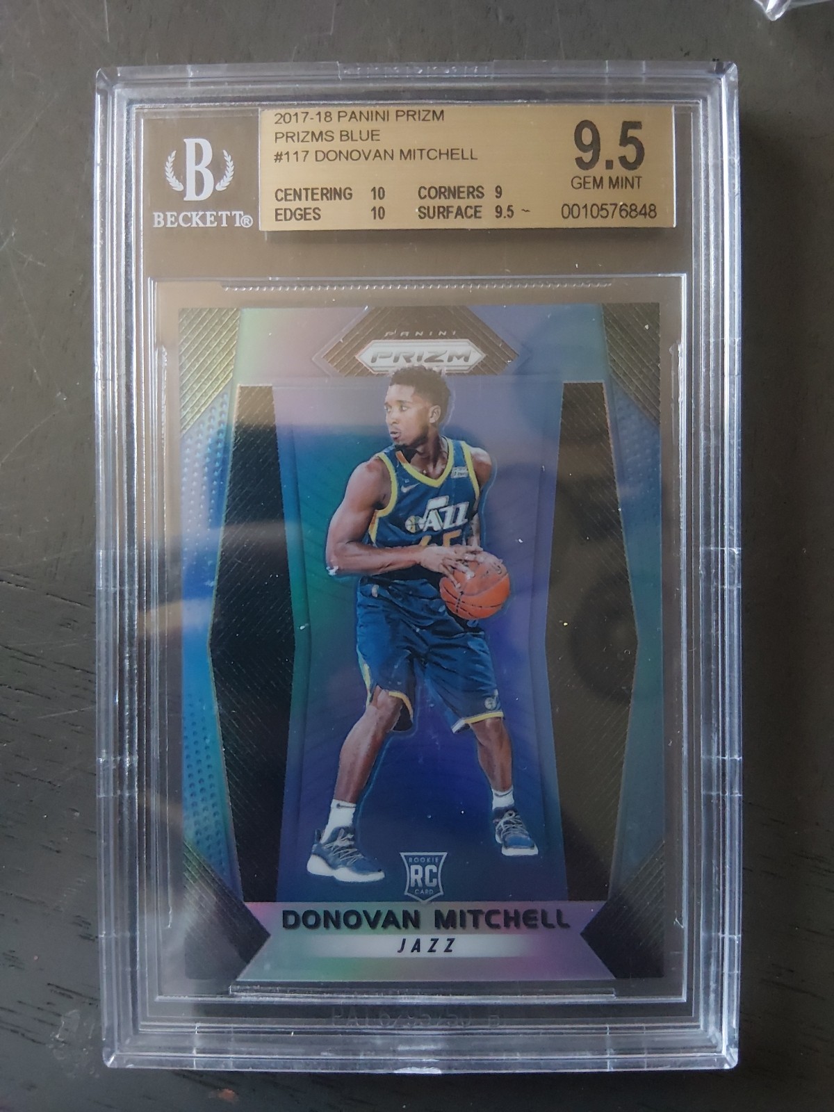 2017-18 Panini Prizm - Donovan Mitchell #117 Blue Prizm /199 (RC) BGS 9.5 Rookie