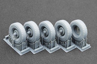 Sagged wheel set (3d printed) for Trumpeter UAZ 469   1/35 ScaleX WM 35007S