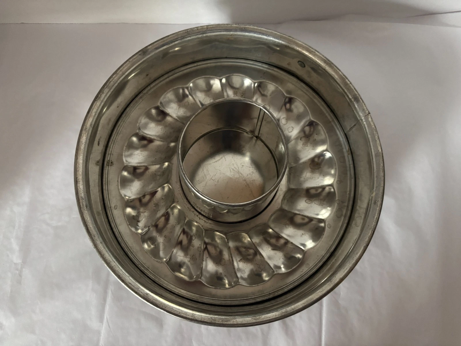 VTG KAISER 4 Piece Silver Metal 24 cm 9.5 In Diameter Springform Bundt Cake Pan